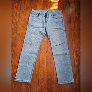Men's Light Blue Jeans